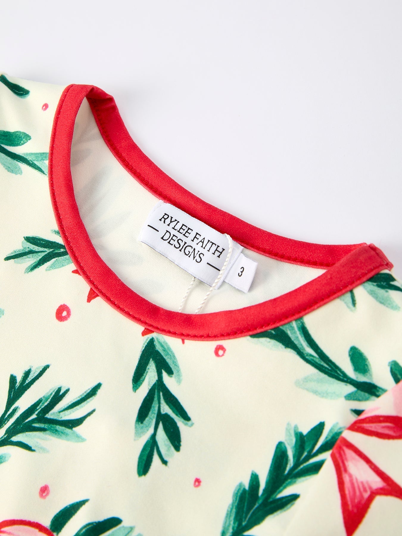 Mommy & Me Christmas Bow and Holly Print Pajama Set