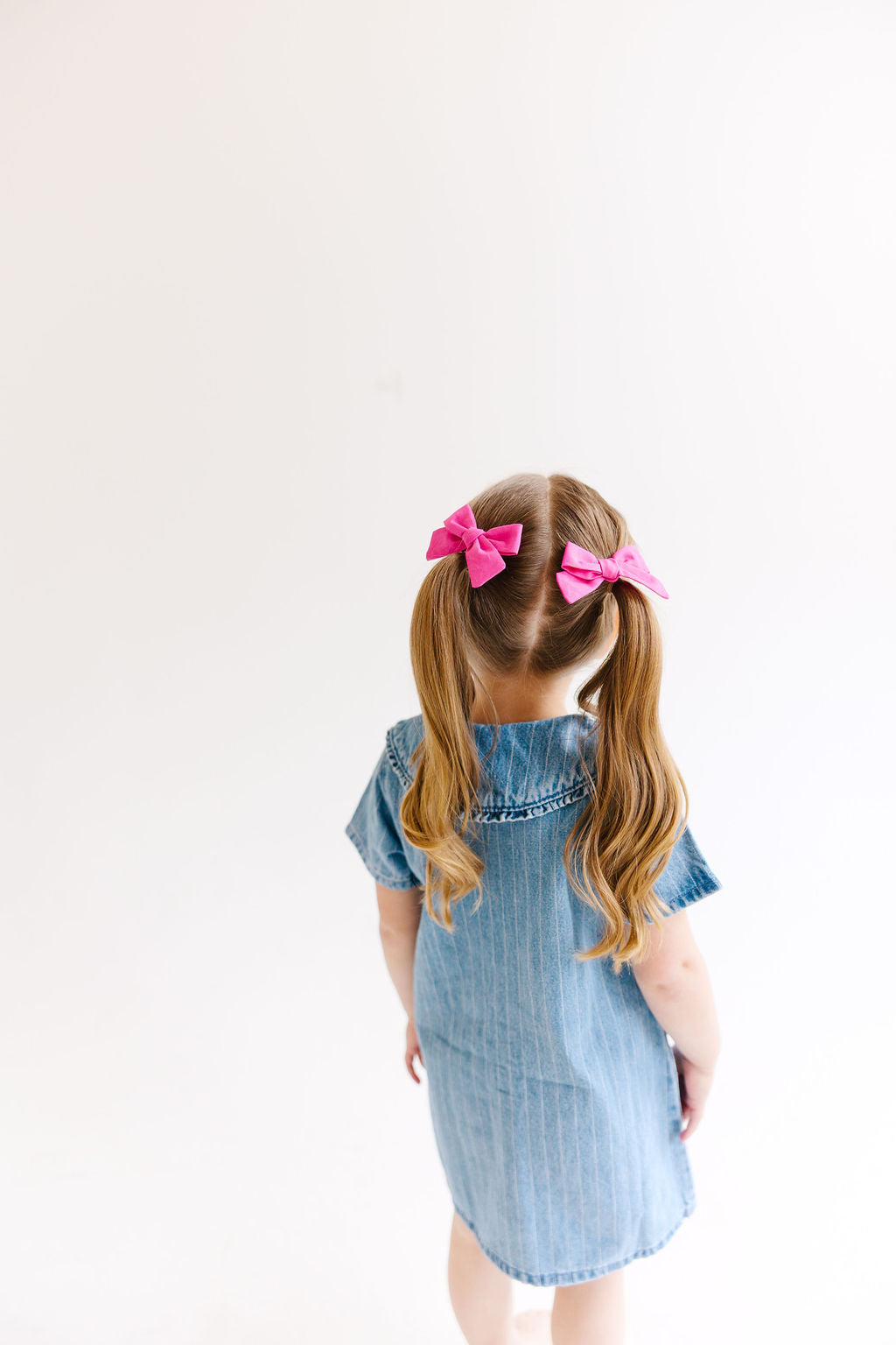 Black Mini Solid Pinwheel Pigtail Bow Set
