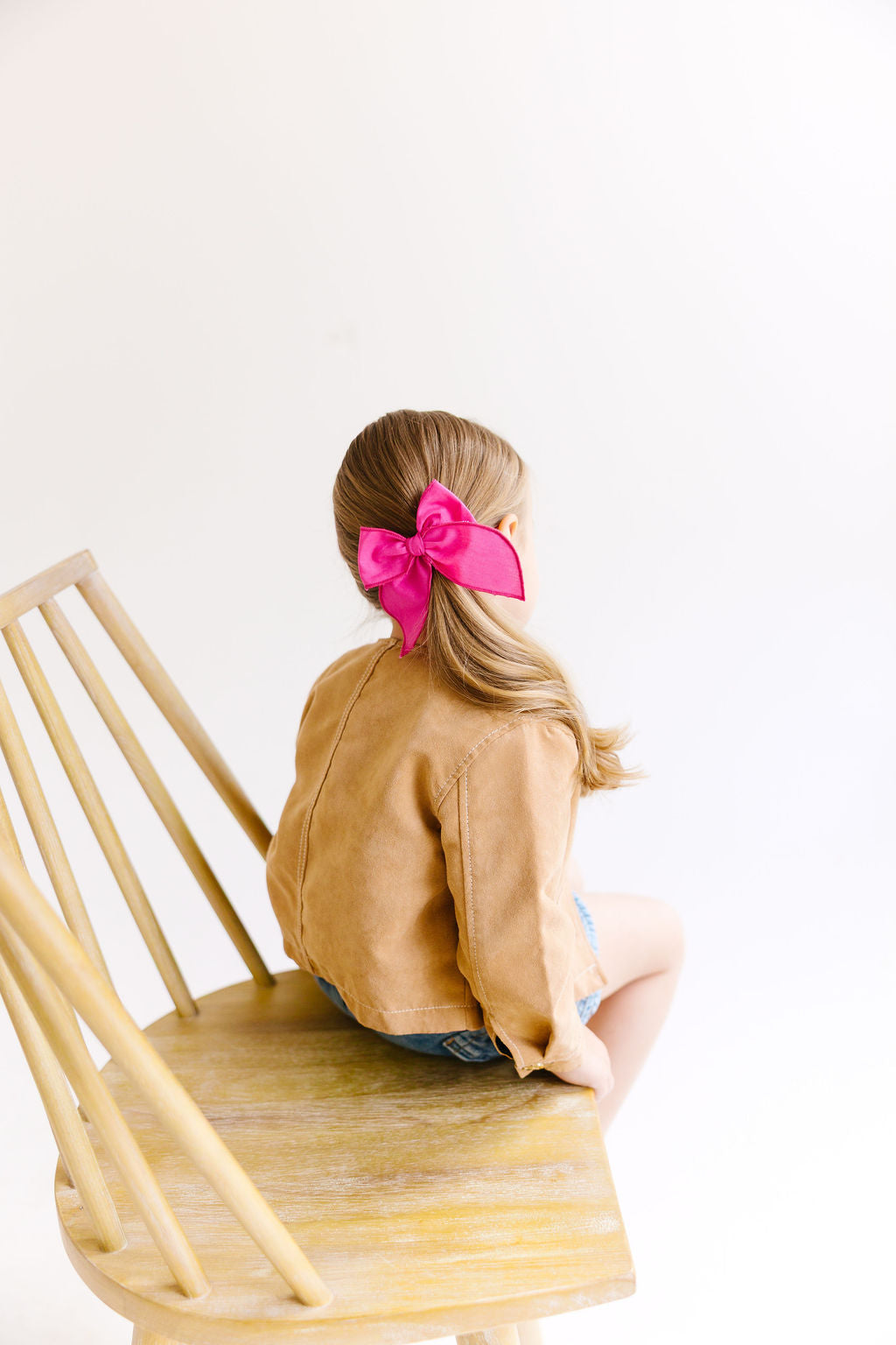 White Solid Medium Bow