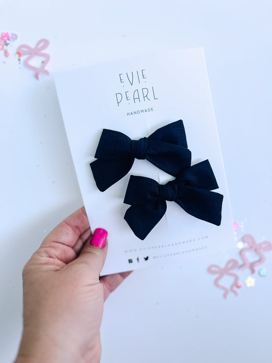 Black Mini Solid Pinwheel Pigtail Bow Set