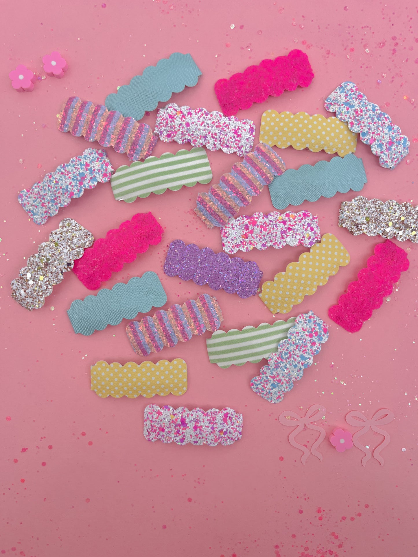 Shimmer Shore Glitter Snap Clip