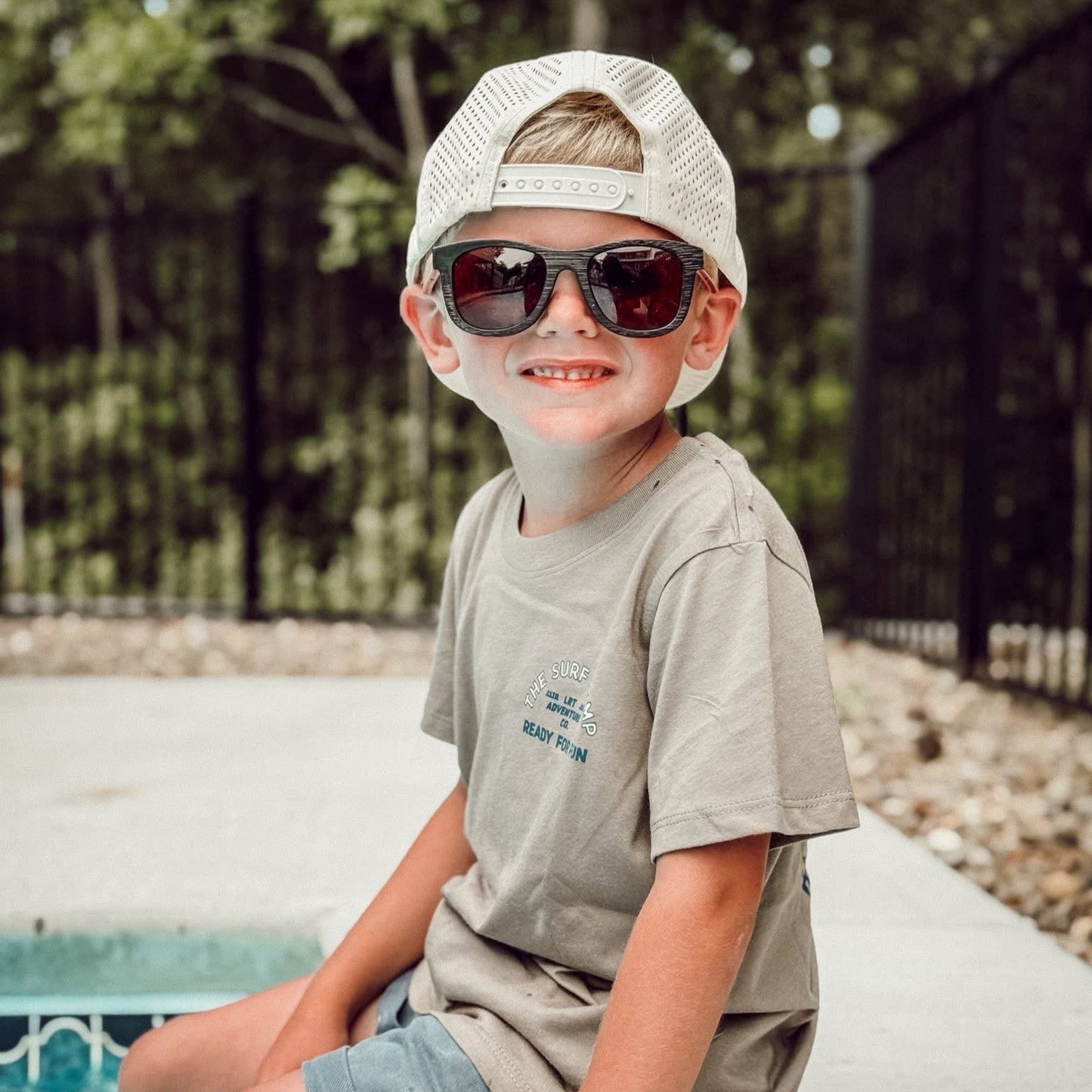 THE RAD-VAN SURF CAMP TEE