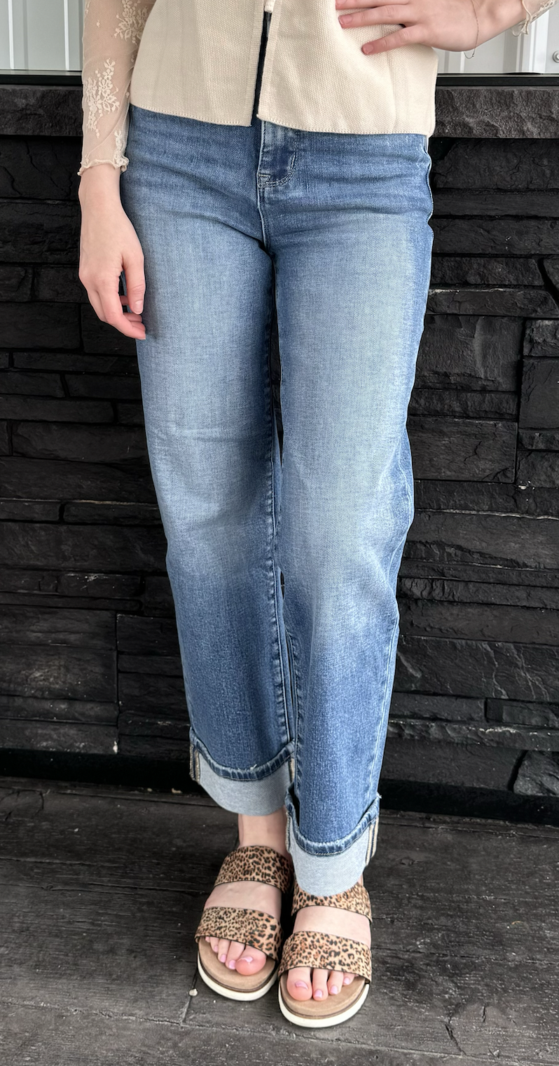 PETRA High Rise Stretch Relaxed Straight W/ Cuffed Hem