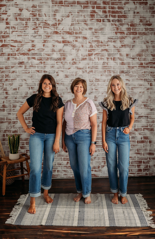 PETRA High Rise Stretch Relaxed Straight W/ Cuffed Hem